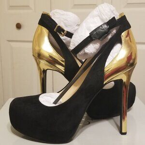 Jessica Simpson Women's Ravenns Platform Pump Size 10